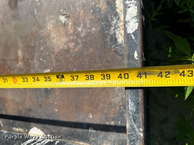 image for item DU9384 John Deere  Gator Turf utility vehicle