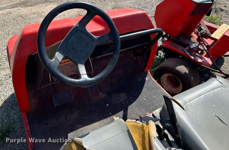 image for item DU9384 John Deere  Gator Turf utility vehicle