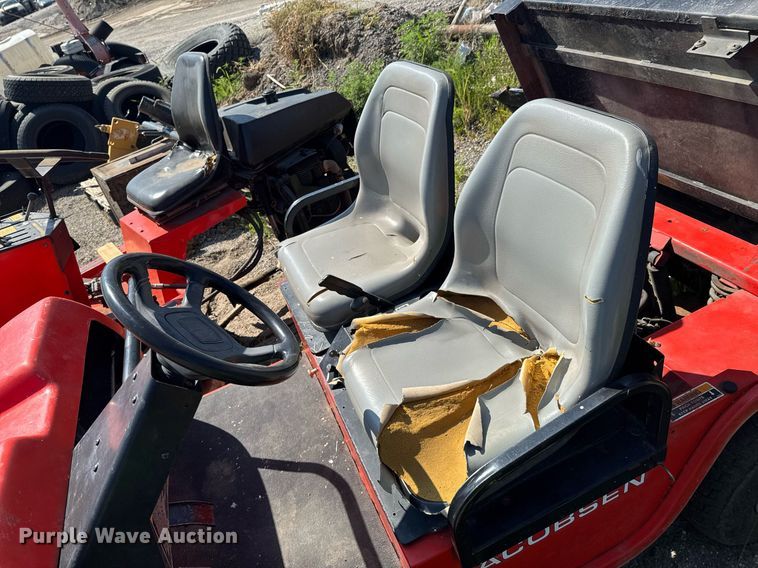 image for item DU9384 John Deere  Gator Turf utility vehicle