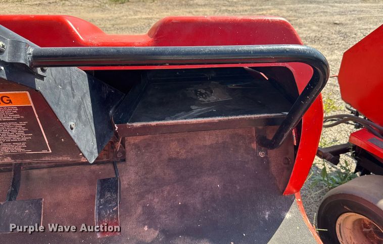 image for item DU9384 John Deere  Gator Turf utility vehicle