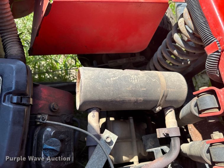 image for item DU9384 John Deere  Gator Turf utility vehicle