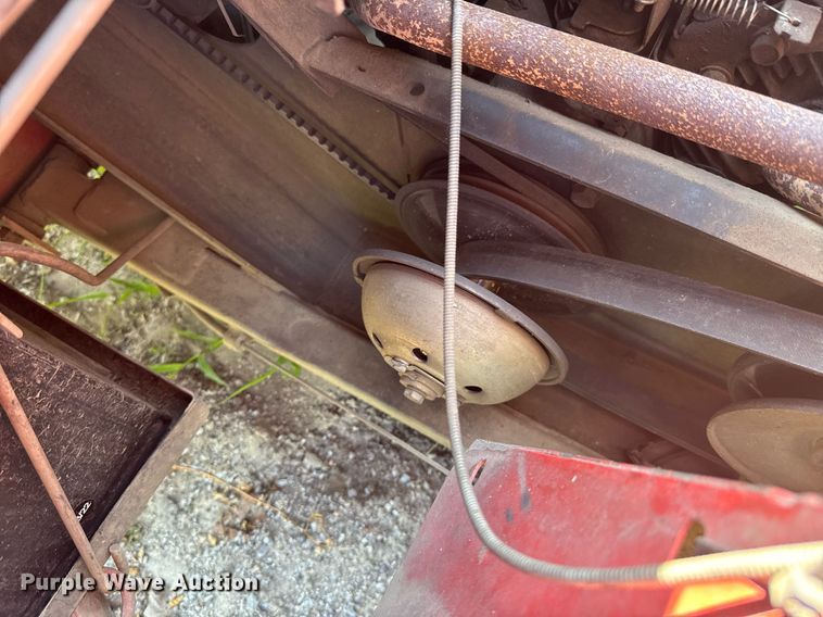 image for item DU9384 John Deere  Gator Turf utility vehicle