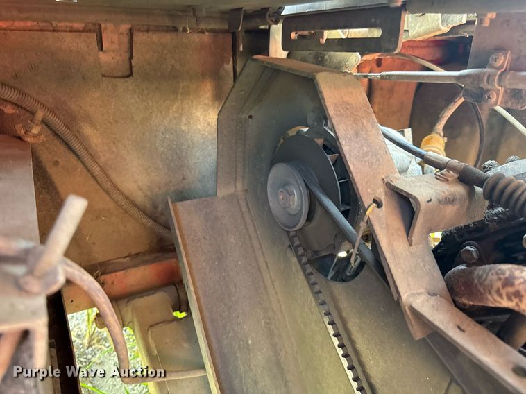 image for item DU9384 John Deere  Gator Turf utility vehicle