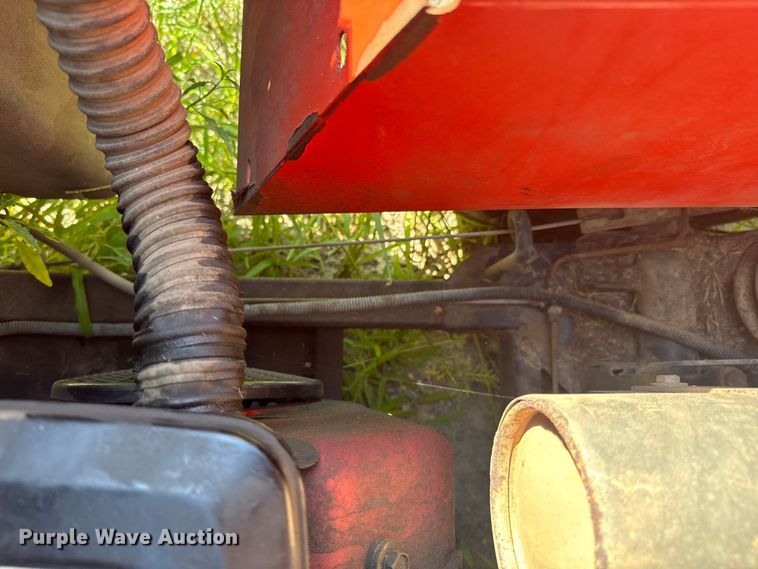 image for item DU9384 John Deere  Gator Turf utility vehicle