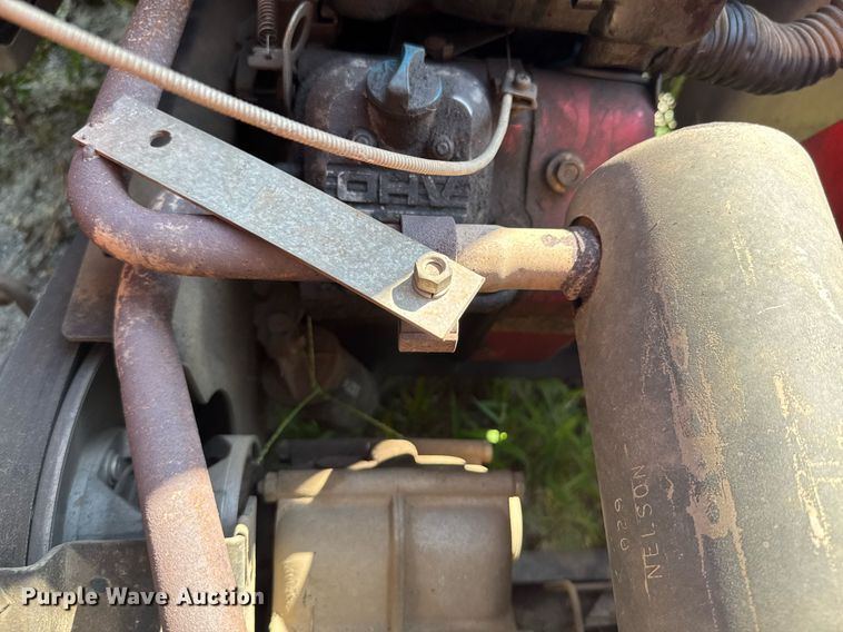 image for item DU9384 John Deere  Gator Turf utility vehicle