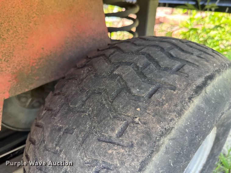 image for item DU9384 John Deere  Gator Turf utility vehicle