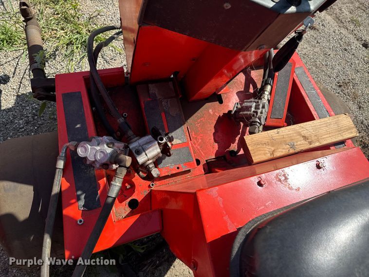 image for item DU9384 John Deere  Gator Turf utility vehicle