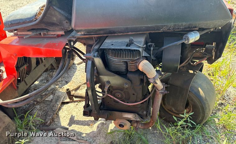 image for item DU9384 John Deere  Gator Turf utility vehicle