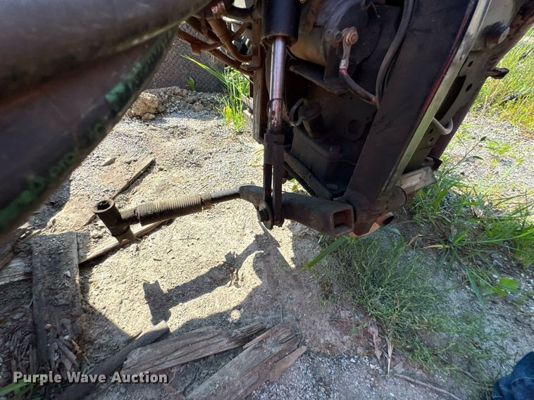 image for item DU9384 John Deere  Gator Turf utility vehicle