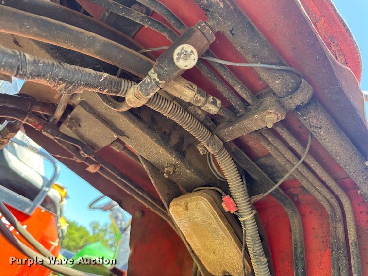 image for item DU9384 John Deere  Gator Turf utility vehicle