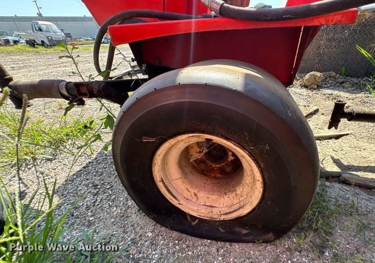 image for item DU9384 John Deere  Gator Turf utility vehicle