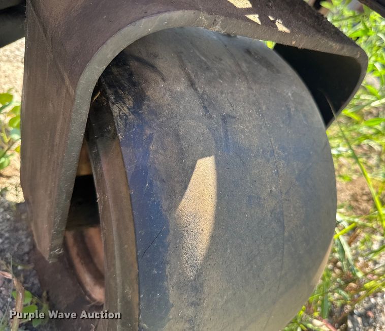 image for item DU9384 John Deere  Gator Turf utility vehicle