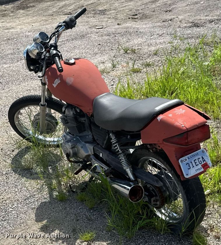 image for item DU9388 1996 Honda CB250  motorcycle