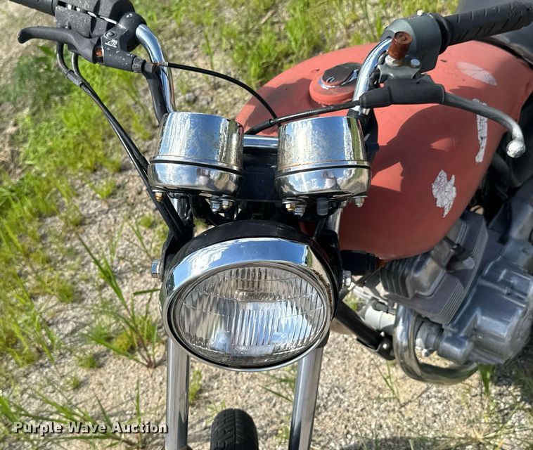 image for item DU9388 1996 Honda CB250  motorcycle