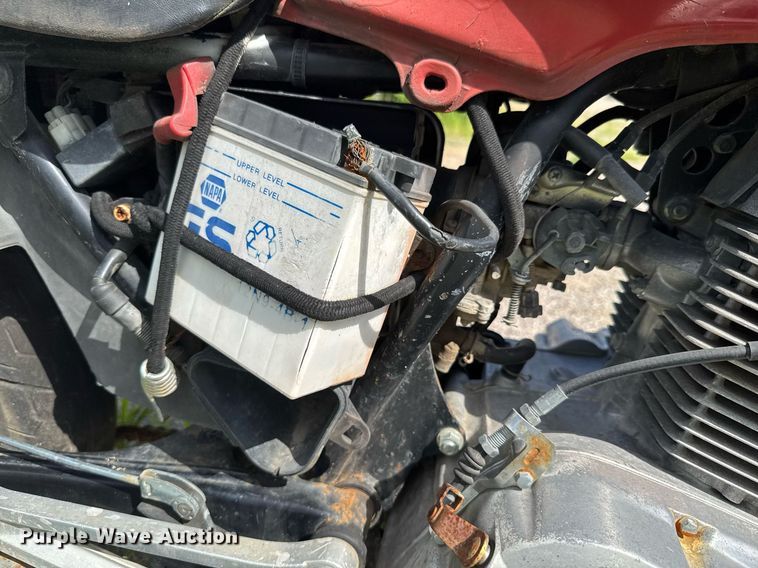 image for item DU9388 1996 Honda CB250  motorcycle