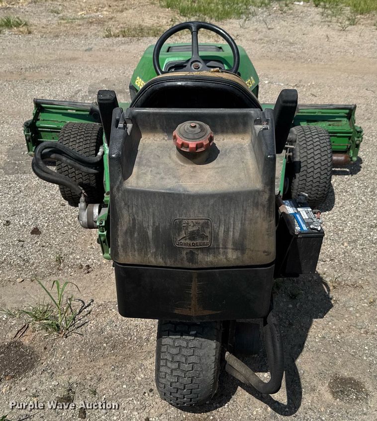 image for item DU9389 2000 John Deere 2653A reel mower
