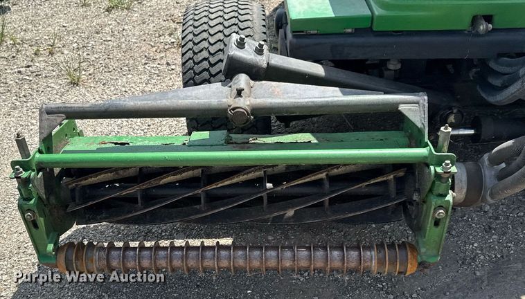 image for item DU9389 2000 John Deere 2653A reel mower