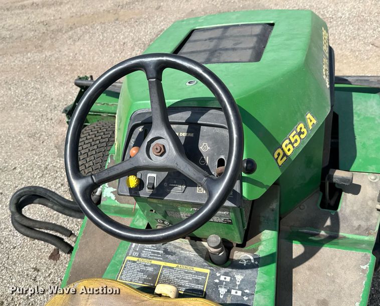 image for item DU9389 2000 John Deere 2653A reel mower