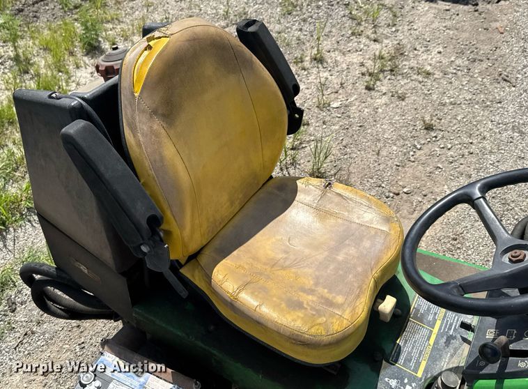 image for item DU9389 2000 John Deere 2653A reel mower