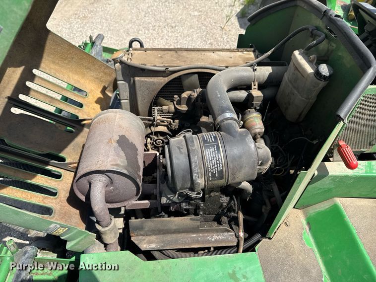 image for item DU9389 2000 John Deere 2653A reel mower