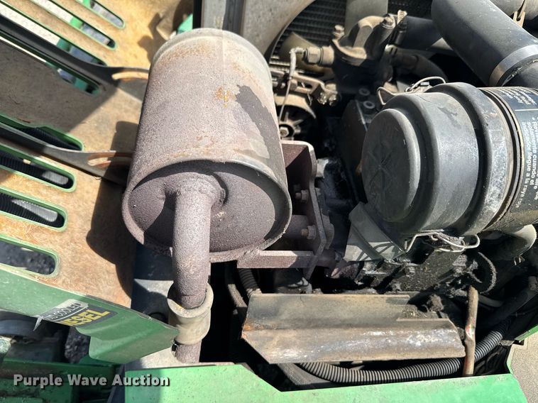 image for item DU9389 2000 John Deere 2653A reel mower