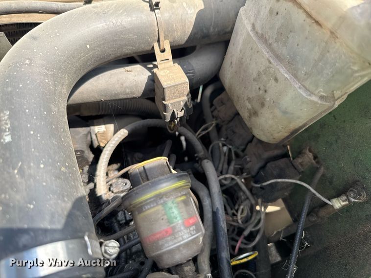 image for item DU9389 2000 John Deere 2653A reel mower