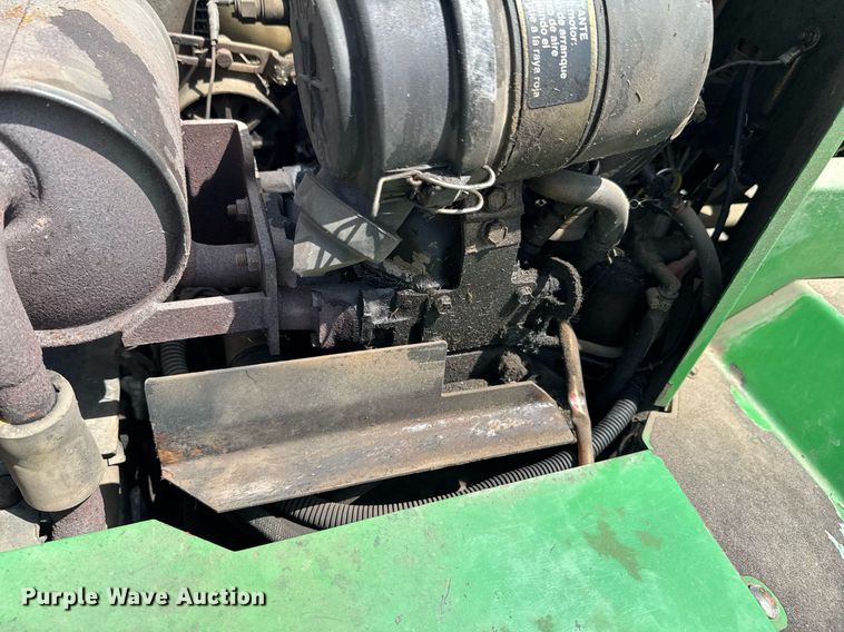 image for item DU9389 2000 John Deere 2653A reel mower