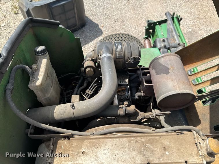 image for item DU9389 2000 John Deere 2653A reel mower