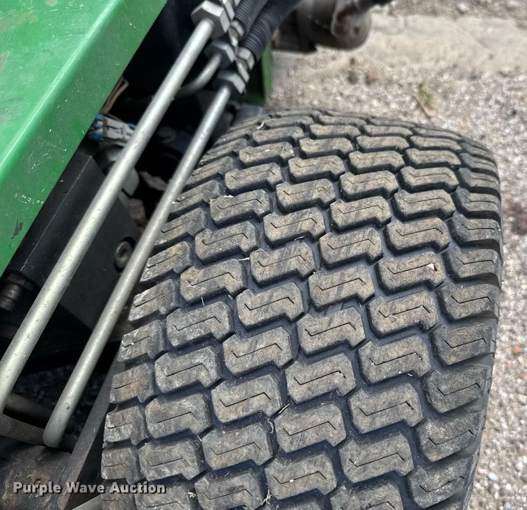 image for item DU9389 2000 John Deere 2653A reel mower