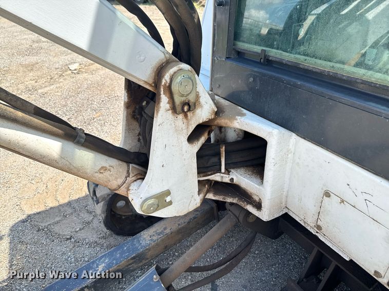 image for item DU9390 1998 Bobcat 331 mini excavator