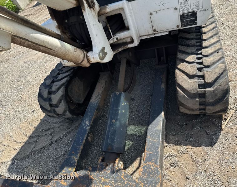 image for item DU9390 1998 Bobcat 331 mini excavator