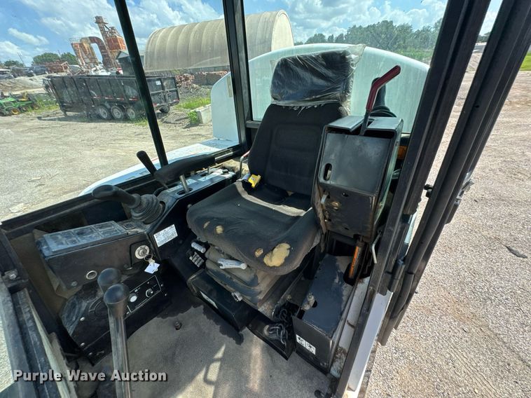 image for item DU9390 1998 Bobcat 331 mini excavator