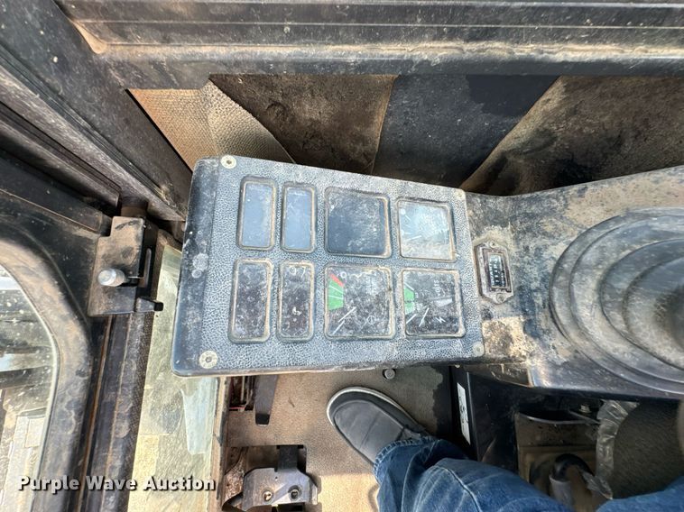 image for item DU9390 1998 Bobcat 331 mini excavator