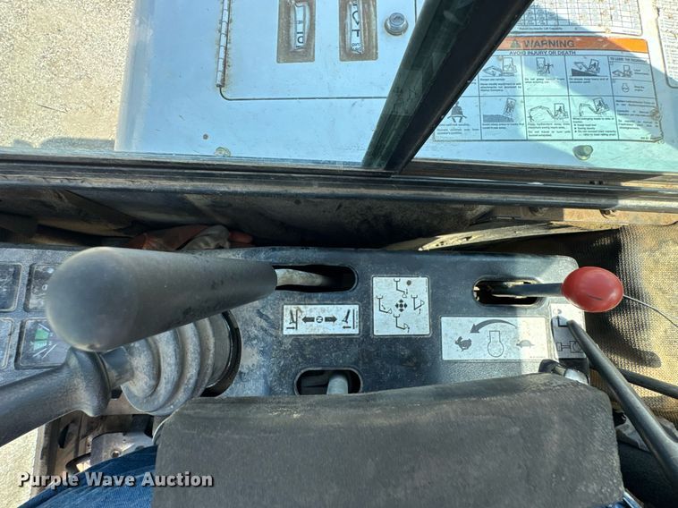 image for item DU9390 1998 Bobcat 331 mini excavator