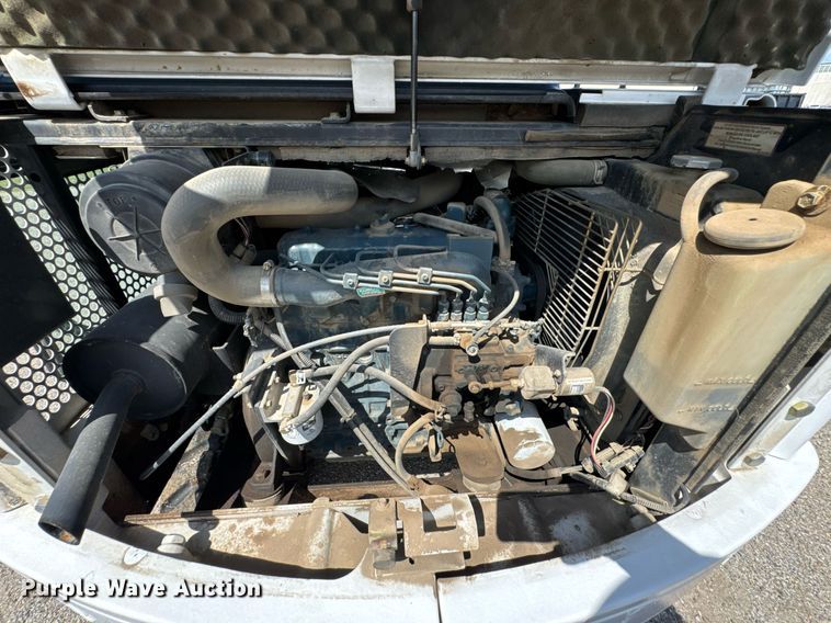 image for item DU9390 1998 Bobcat 331 mini excavator