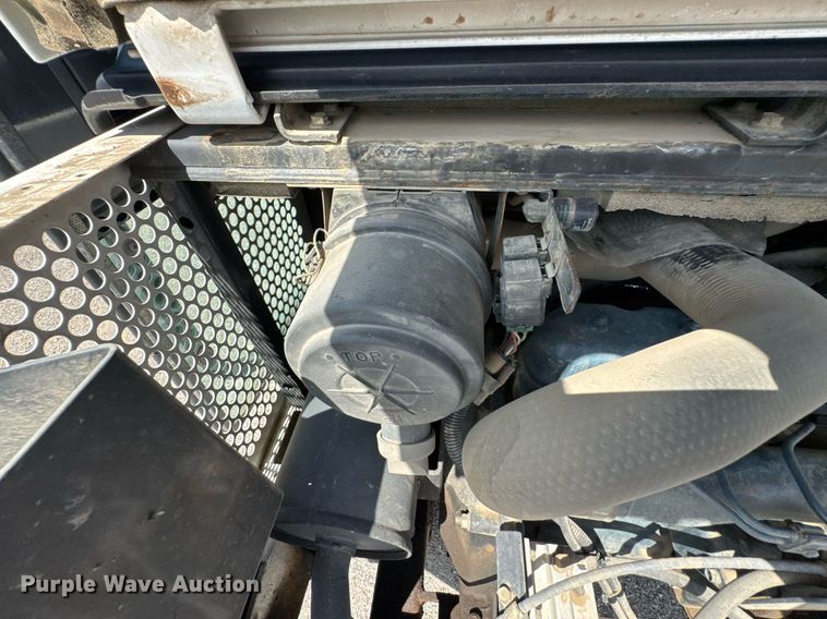 image for item DU9390 1998 Bobcat 331 mini excavator