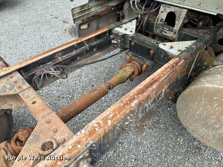 image for item DU9755 1988 Kenworth T60 semi truck