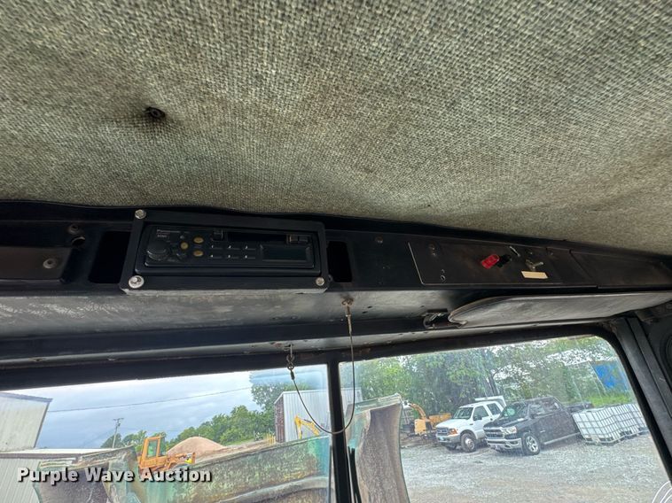 image for item DU9755 1988 Kenworth T60 semi truck