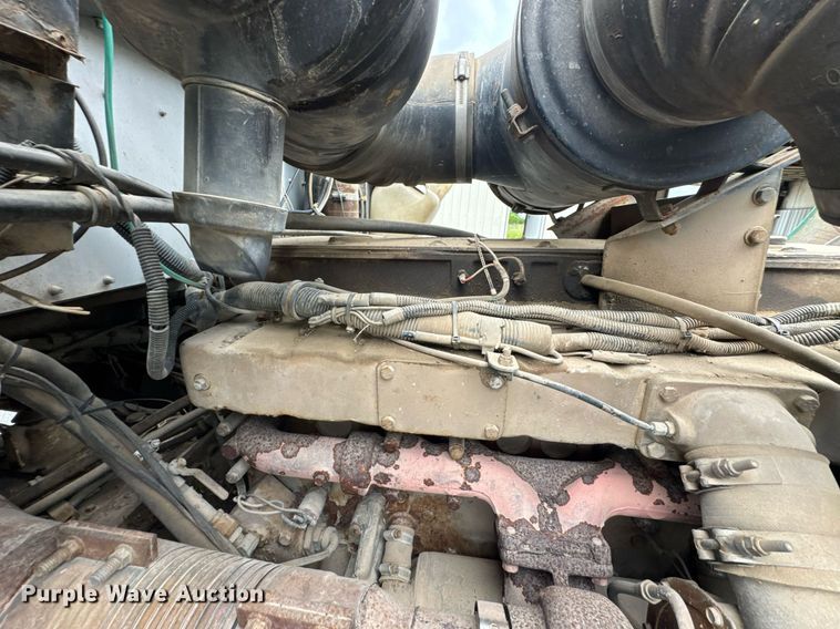 image for item DU9755 1988 Kenworth T60 semi truck