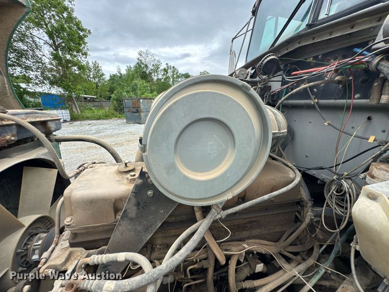 image for item DU9755 1988 Kenworth T60 semi truck