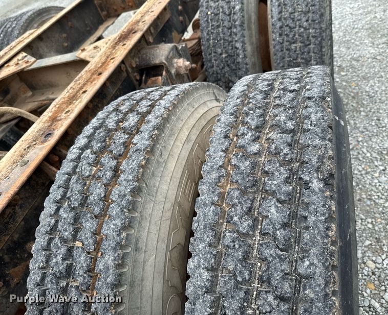 image for item DU9755 1988 Kenworth T60 semi truck