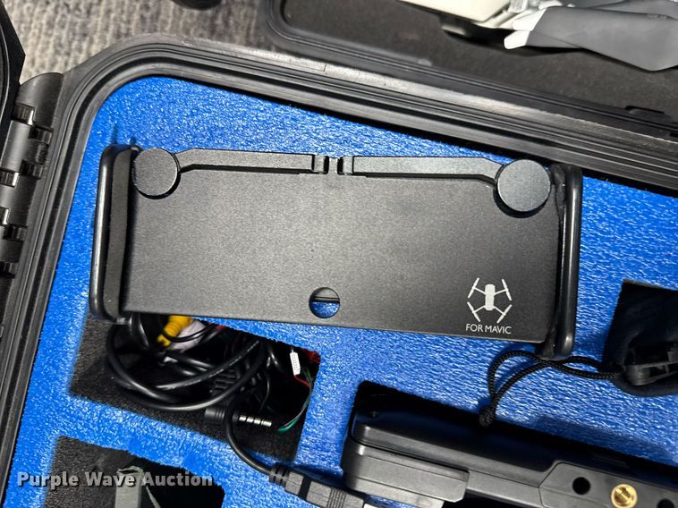 image for item DU9832 (2) DJI Mavic Pro Platinum M1X drones