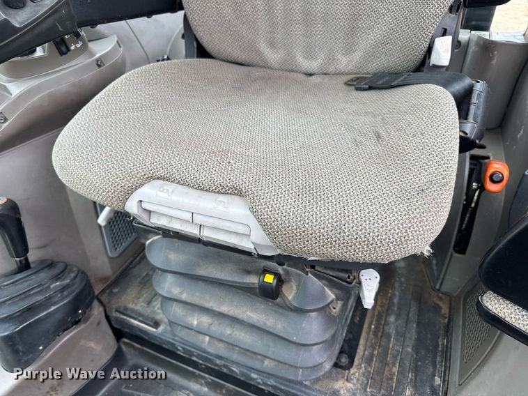 image for item DW3377 2014 Case IH Farmall 105U MFWD tractor