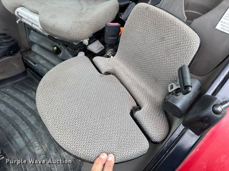 image for item DW3377 2014 Case IH Farmall 105U MFWD tractor