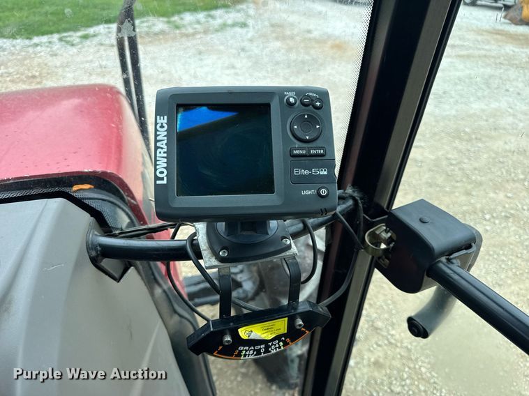 image for item DW3377 2014 Case IH Farmall 105U MFWD tractor