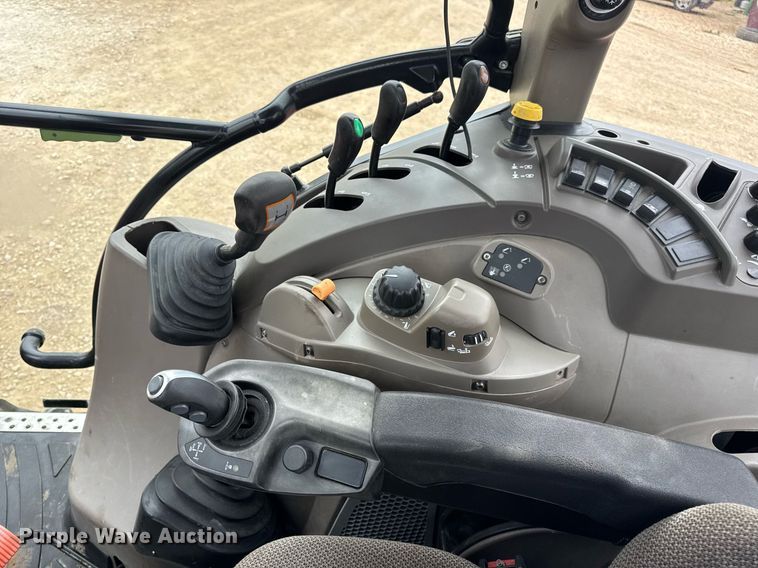 image for item DW3377 2014 Case IH Farmall 105U MFWD tractor