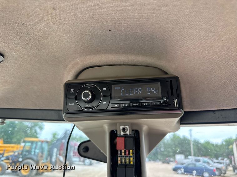 image for item DW3377 2014 Case IH Farmall 105U MFWD tractor