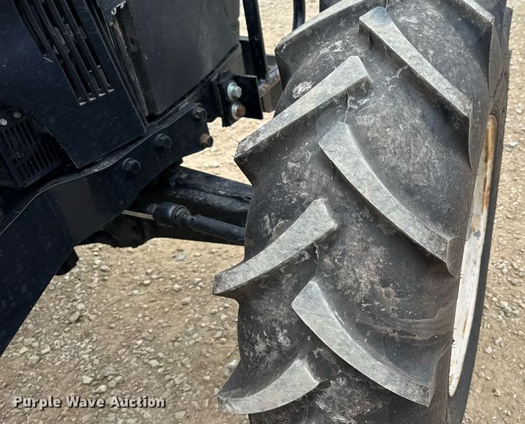 image for item DW3377 2014 Case IH Farmall 105U MFWD tractor