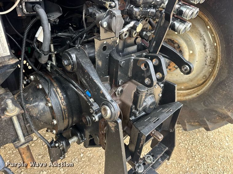 image for item DW3378 2014 Case IH Farmall 105U MFWD tractor