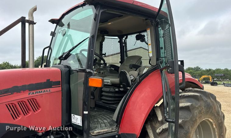 image for item DW3378 2014 Case IH Farmall 105U MFWD tractor